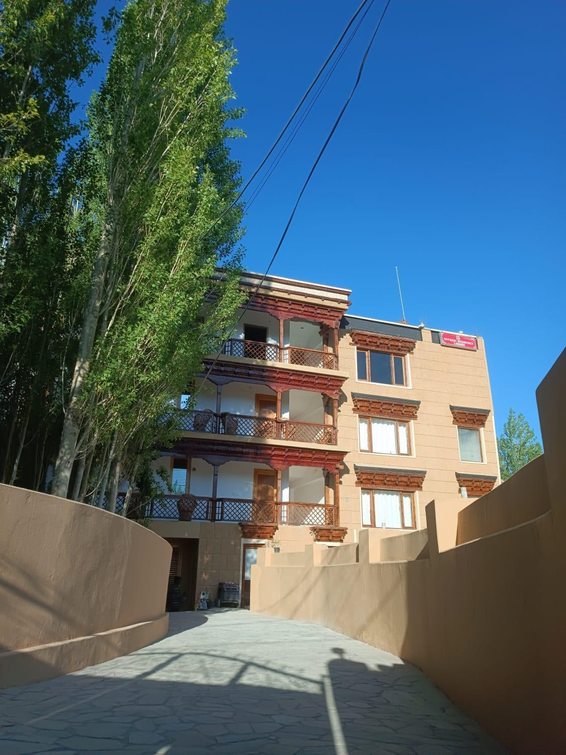 Hotel Om Ladakh Лех Экстерьер фото