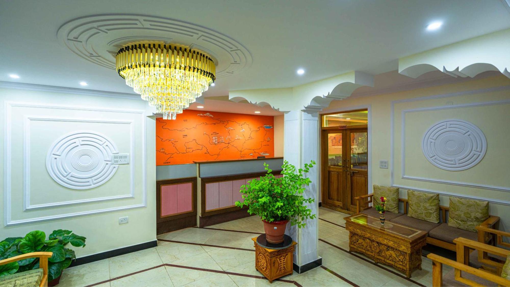 Hotel Om Ladakh Лех Экстерьер фото